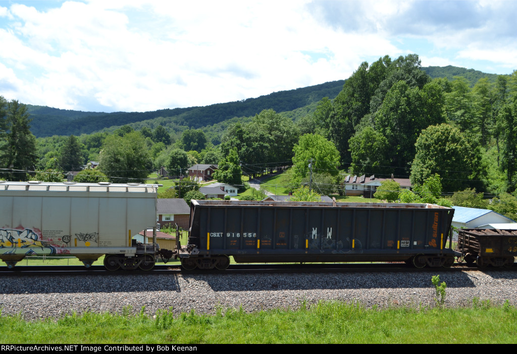 CSXT 916588